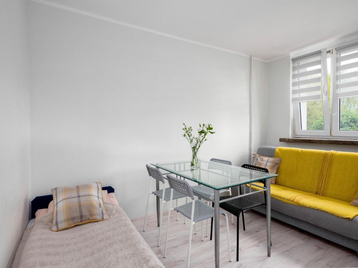Sweet Honey Mieszkanie W Plocku Apartment Exterior photo
