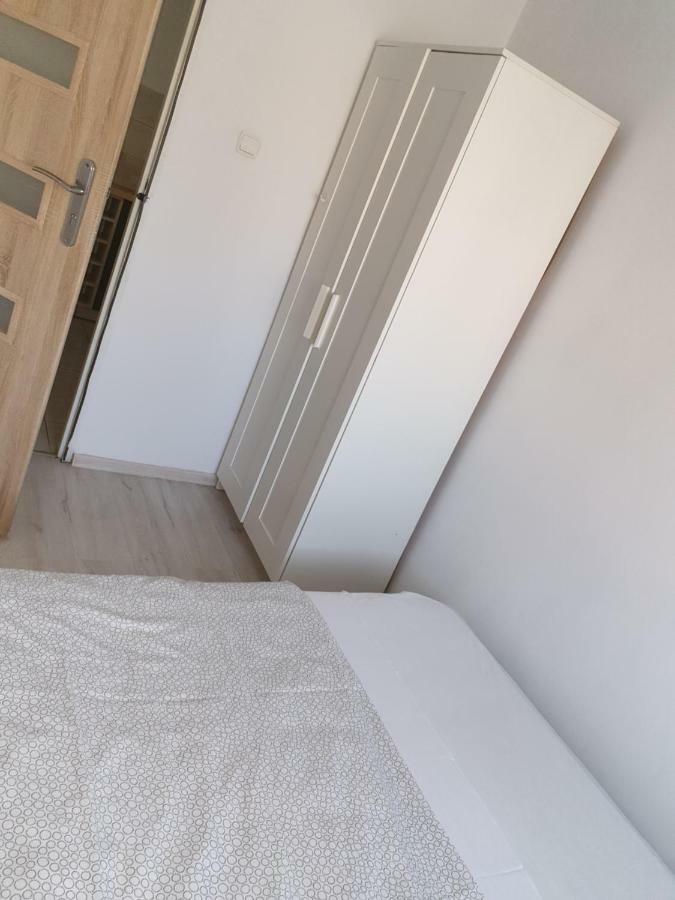 Sweet Honey Mieszkanie W Plocku Apartment Exterior photo